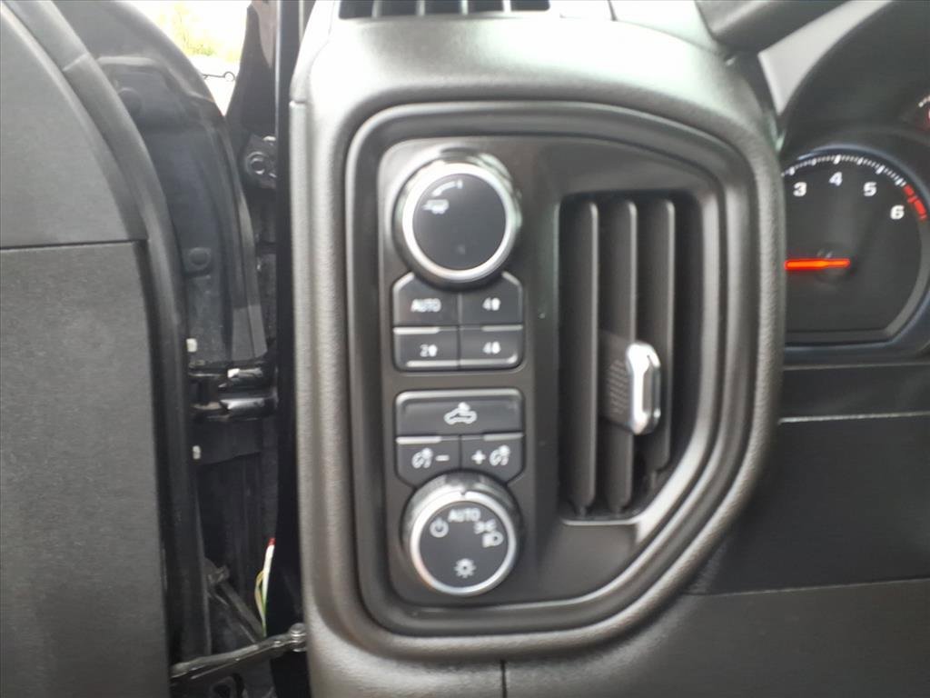 Used 2021 Chevrolet Silverado 1500 Custom Trail Boss image 18