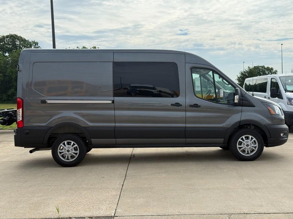 New 2025 Ford Transit 250 148 Medium Roof w/ Interior Upgrade Package RWD image 4