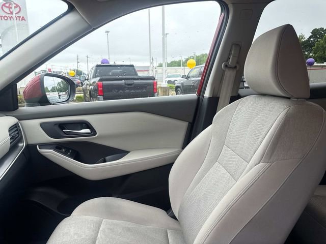Used 2025 Nissan Rogue SV AWD/4WD image 23
