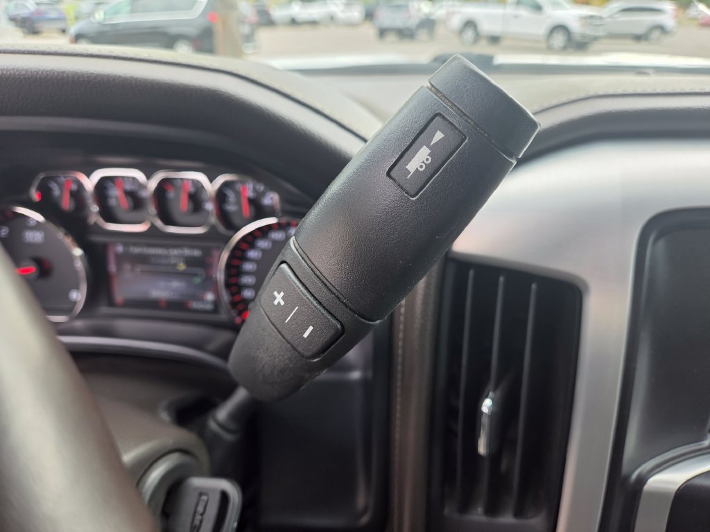 Used 2015 GMC Sierra 1500 SLT w/ Driver Alert Package AWD/4WD image 17