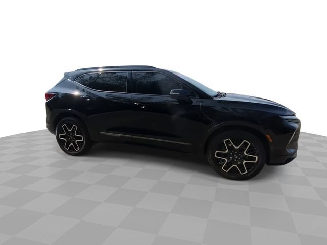 Used 2023 Chevrolet Blazer RS AWD/4WD image 3
