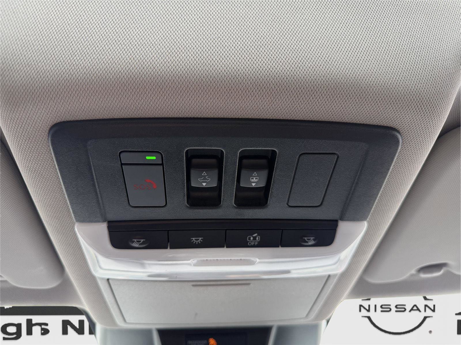 Used 2024 Nissan Rogue SV w/ SV Premium Package image 20