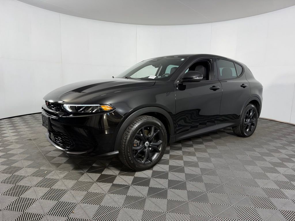 Certified 2025 Dodge Hornet GT w/ GT Blacktop Package image 3