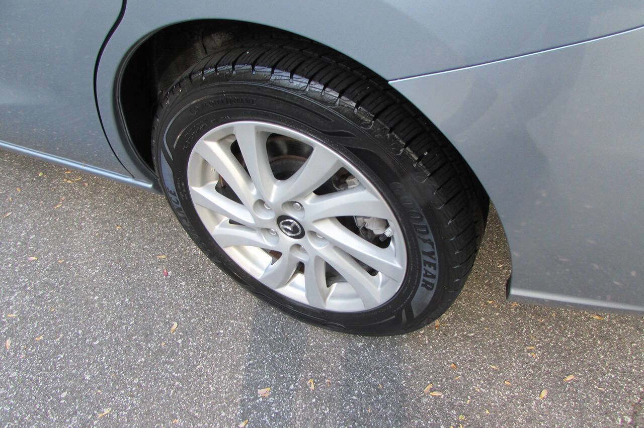 Used 2013 MAZDA MAZDA5 Sport FWD image 11