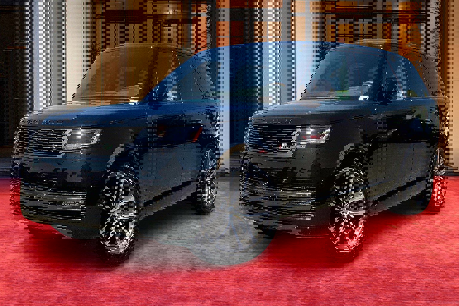 New 2025 Land Rover Range Rover SE