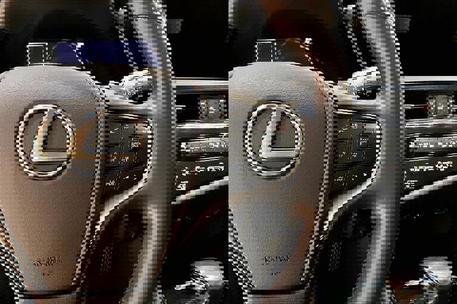 Used 2024 Lexus ES 350 w/ Premium Package image 23