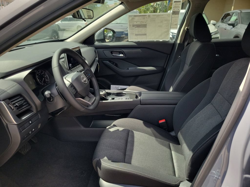 New 2026 Nissan Rogue SV FWD image 19
