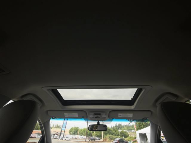 Used 2017 Toyota Sienna XLE w/ XLE Navigation Package FWD image 36