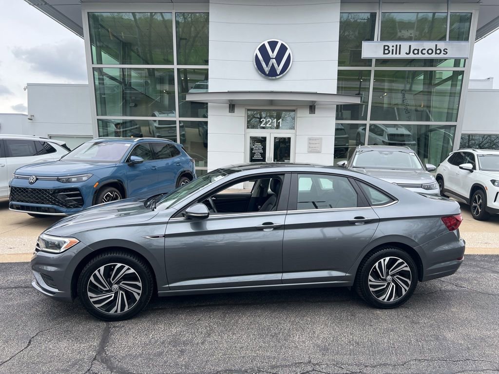Used 2020 Volkswagen Jetta SEL Premium FWD image 3