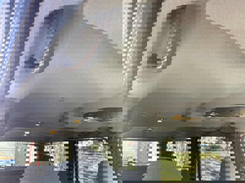 Used 2004 Ford Excursion XLT image 30