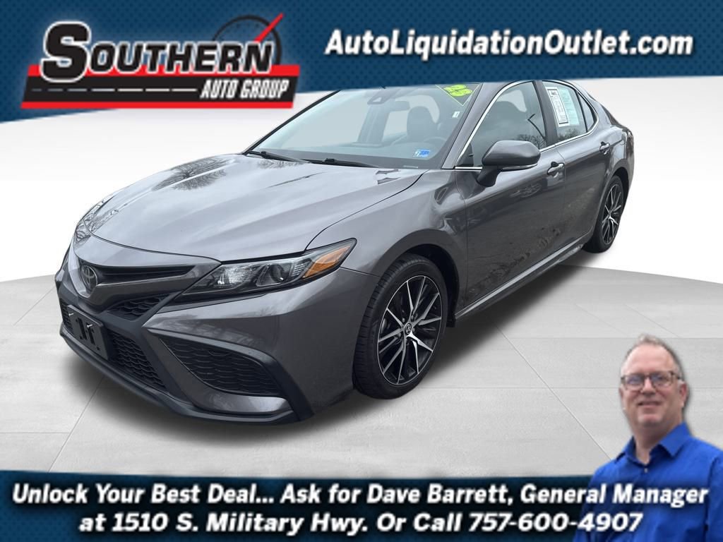 Used 2023 Toyota Camry SE image 1