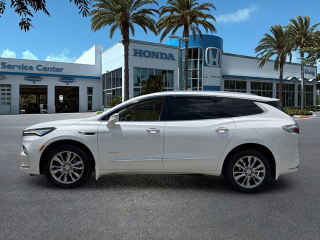 Used 2024 Buick Enclave Avenir w/ Avenir Technology Package AWD/4WD image 5