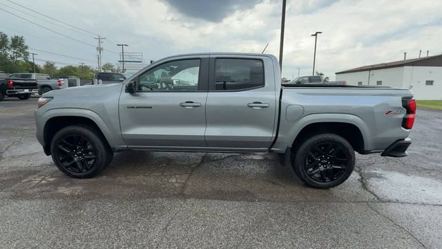 Used 2024 Chevrolet Colorado Z71 w/ Z71 Convenience Package 2 AWD/4WD image 5