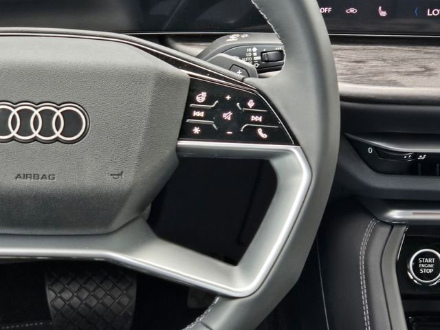 Used 2025 Audi Q5 Premium Plus w/ Premium Plus image 16