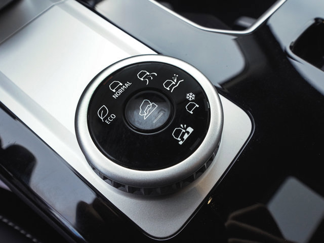 New 2026 Mitsubishi Outlander Trail Edition AWD/4WD image 27