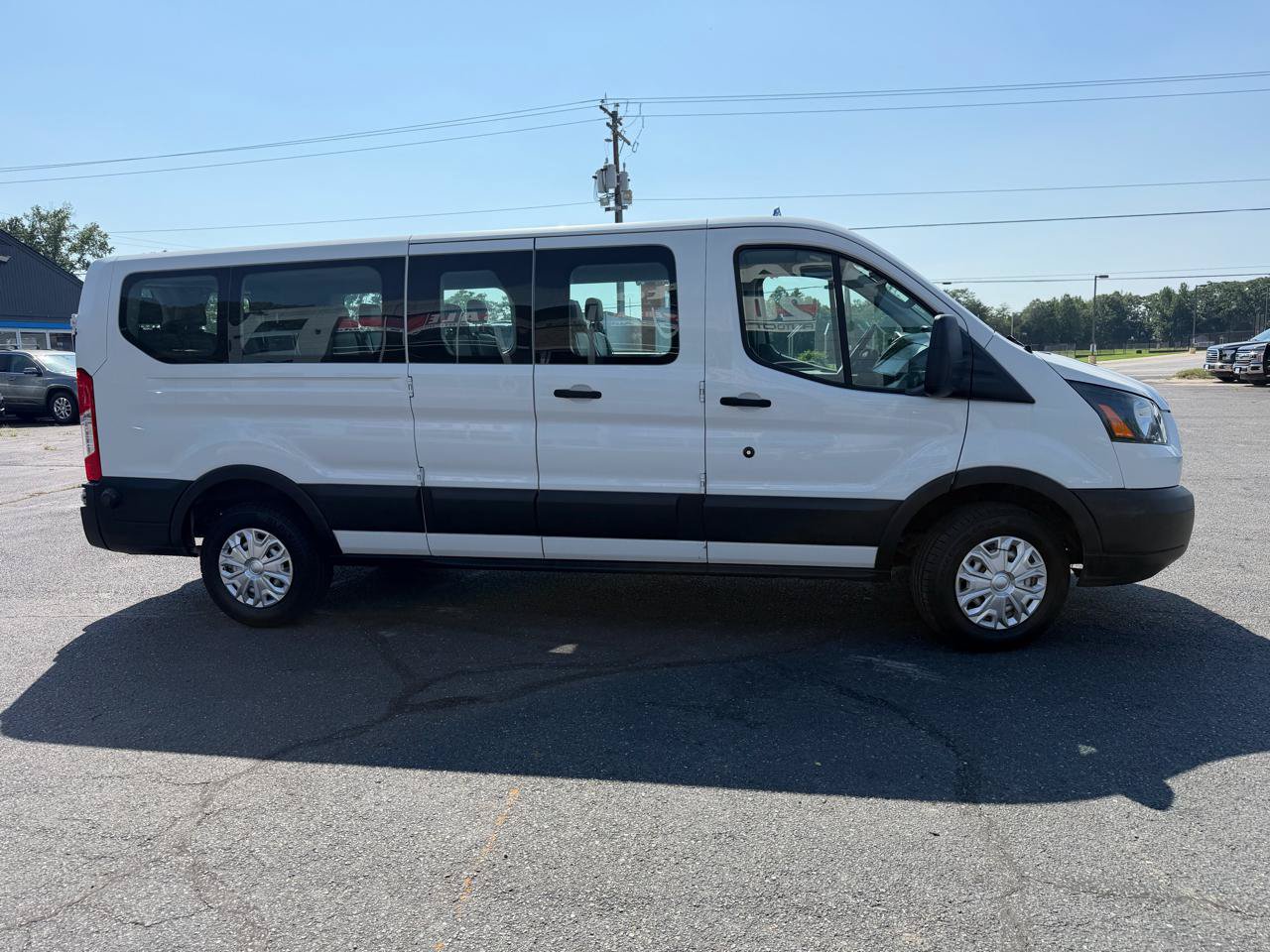 Used 2019 Ford Transit 350 XL RWD image 3