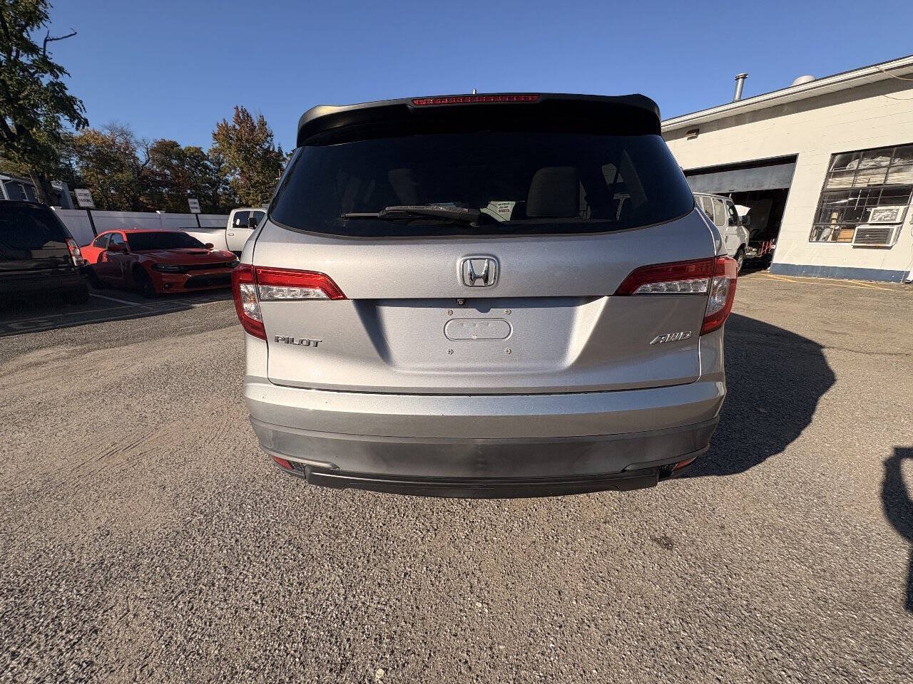 Used 2019 Honda Pilot LX image 9