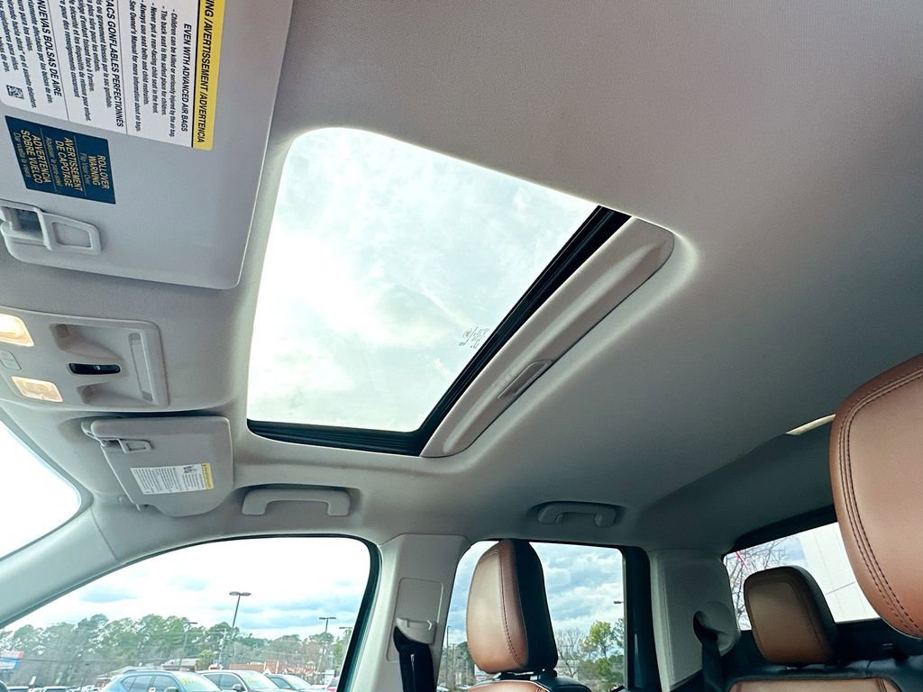 Used 2022 Ford Maverick Lariat w/ Lariat Luxury Package image 11