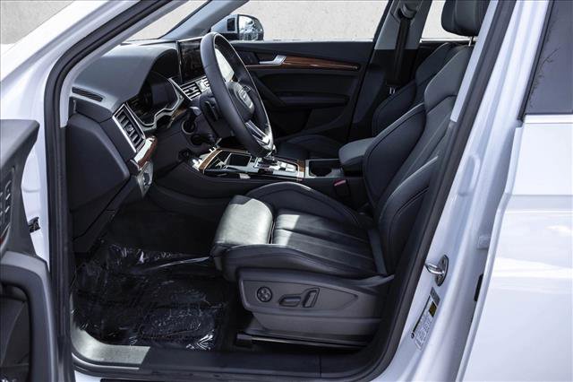 Used 2023 Audi Q5 Premium Plus w/ Premium Plus Package image 12