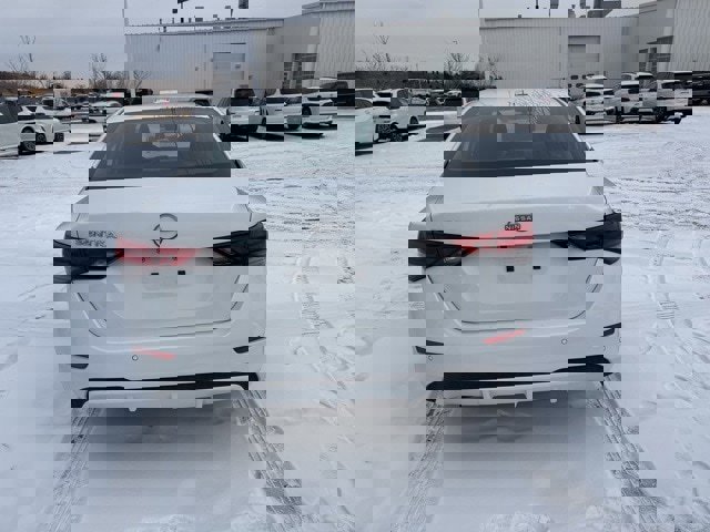 Used 2025 Nissan Sentra SV image 6