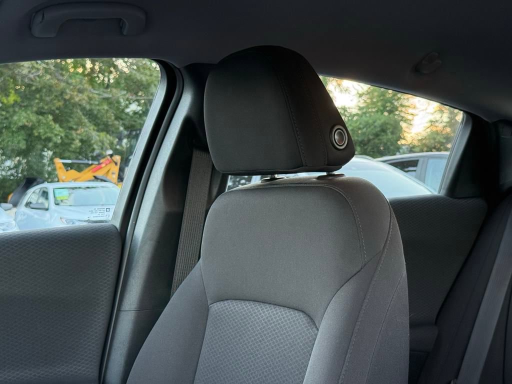 Used 2018 Chevrolet Malibu LT image 26