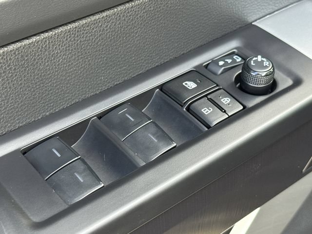 Used 2024 Toyota Sequoia Platinum AWD/4WD image 22