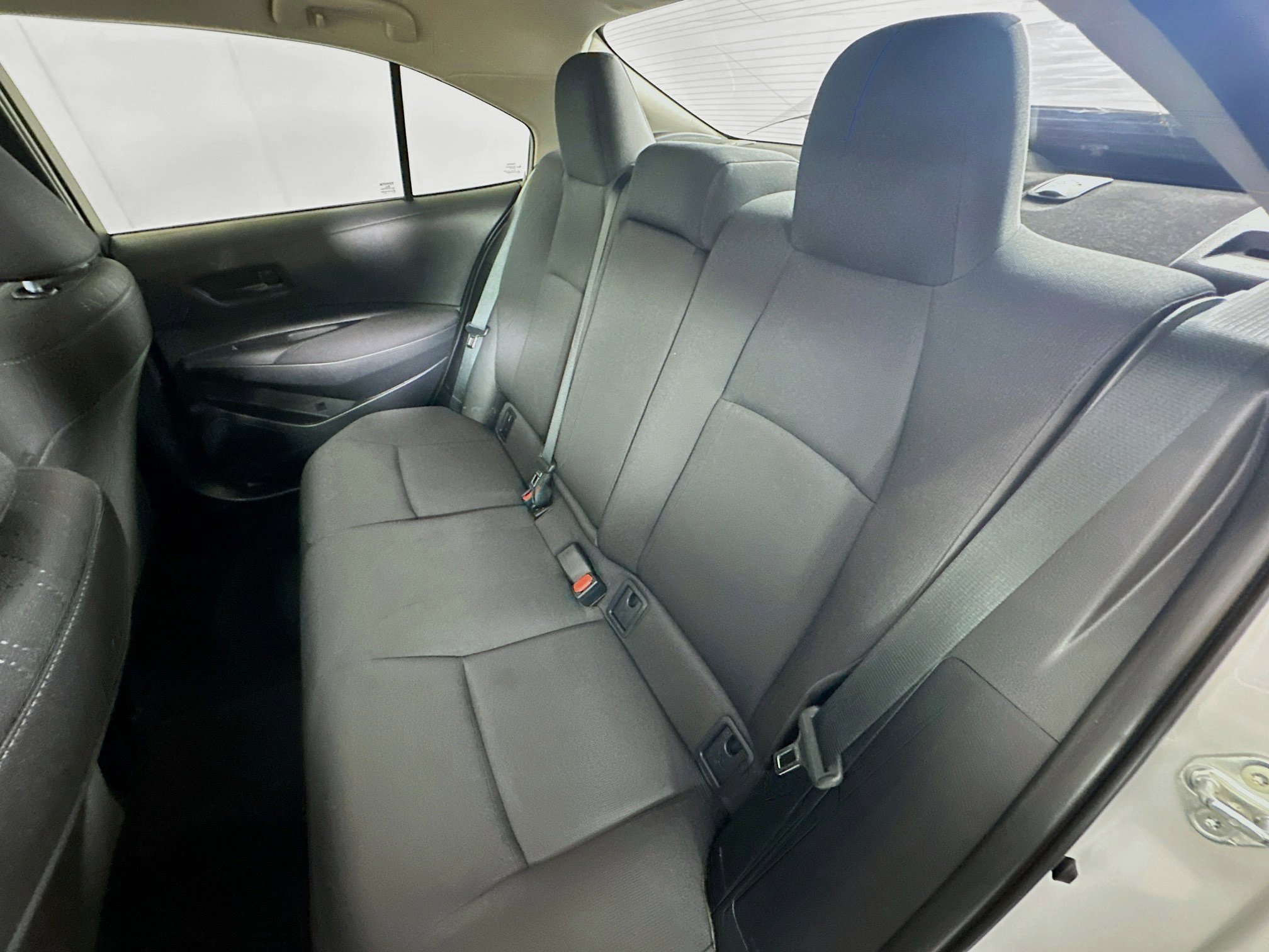 Used 2025 Toyota Corolla LE image 25