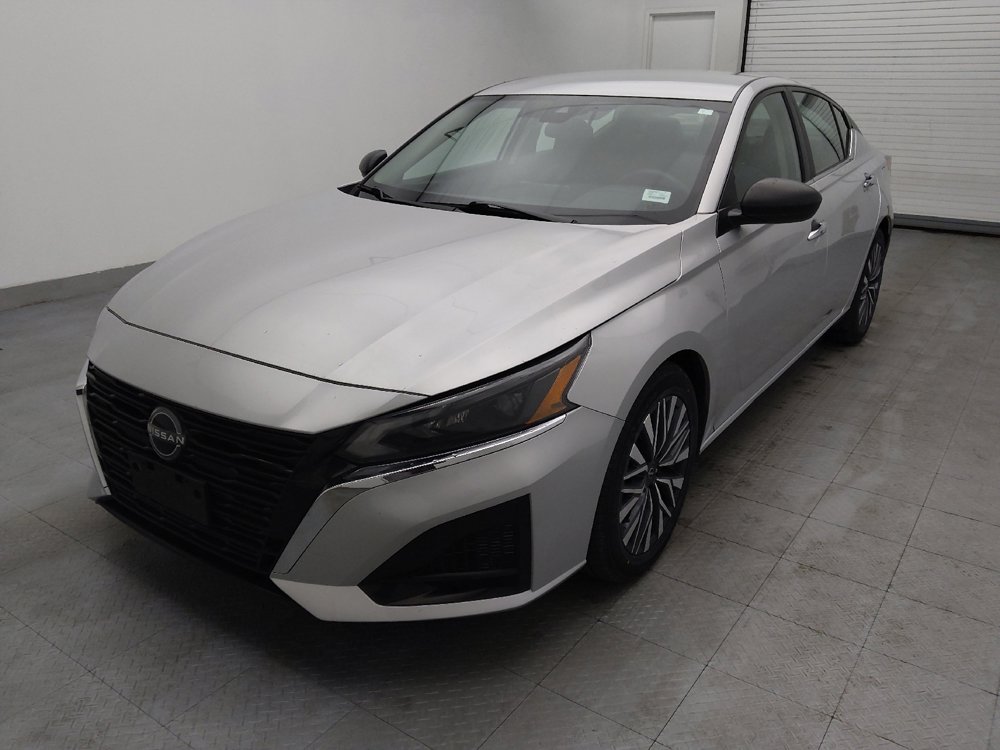 Used 2024 Nissan Altima 2.5 SV image 15