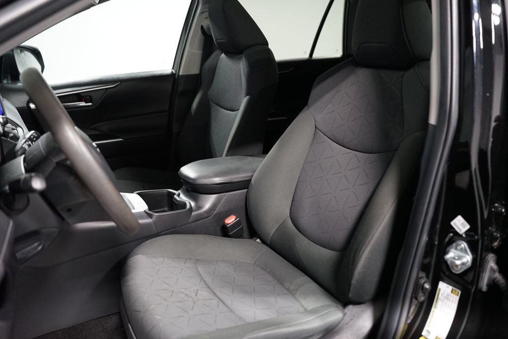 Certified 2023 Toyota RAV4 XLE w/ Convenience Package FWD image 27