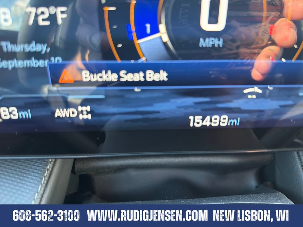 Used 2026 Chevrolet Equinox LT AWD/4WD image 16