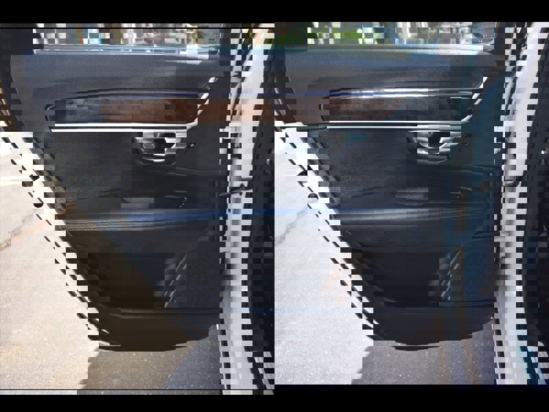 Used 2017 Volvo S90 T5 Momentum w/ Vision Package image 22