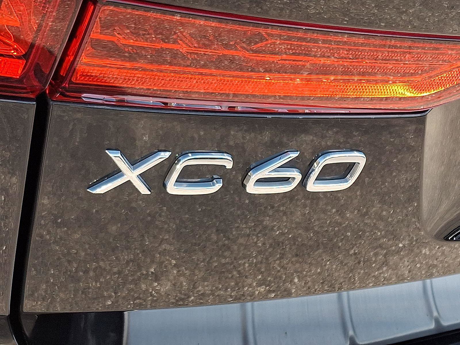 Certified 2024 Volvo XC60 B5 Ultimate w/ Protection Package Premier AWD/4WD image 29