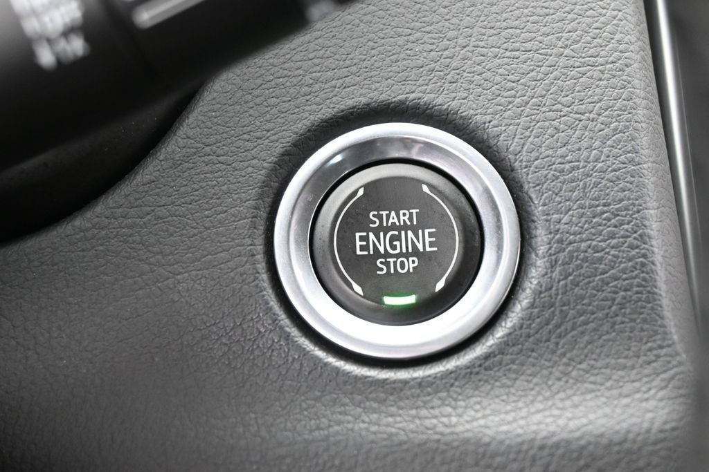 Used 2023 Cadillac XT4 Luxury FWD image 28