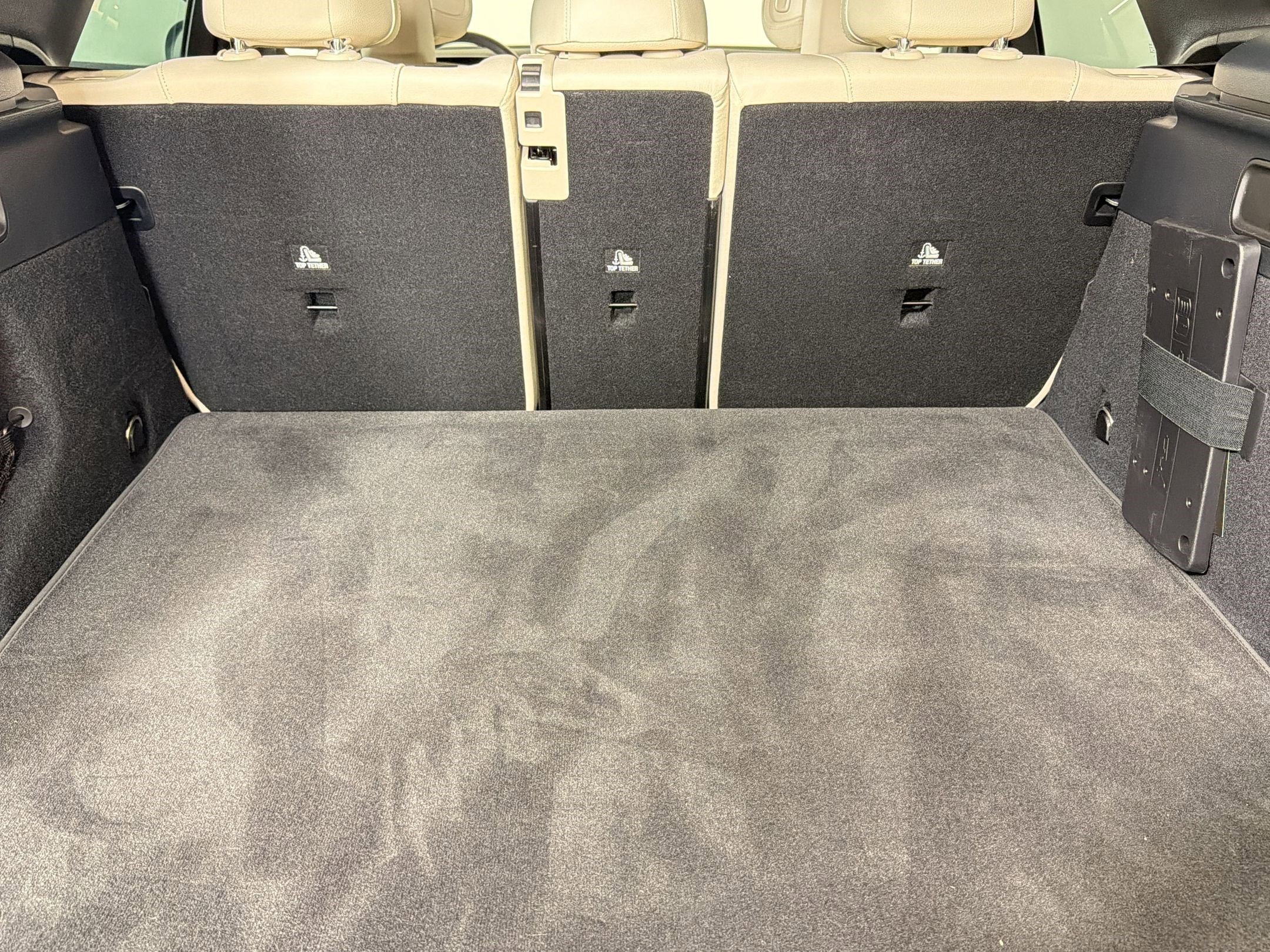 Used 2024 Mercedes-Benz GLC 300 image 23