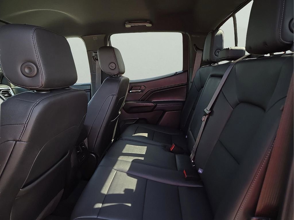 Used 2024 GMC Canyon Elevation w/ Elevation Premium Package image 9