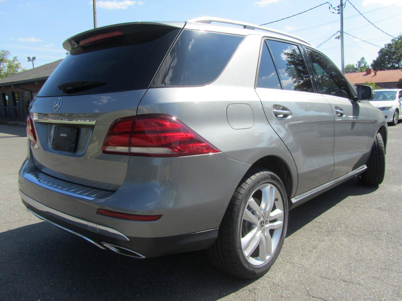 Used 2016 Mercedes-Benz GLE 350 w/ Premium Package image 10