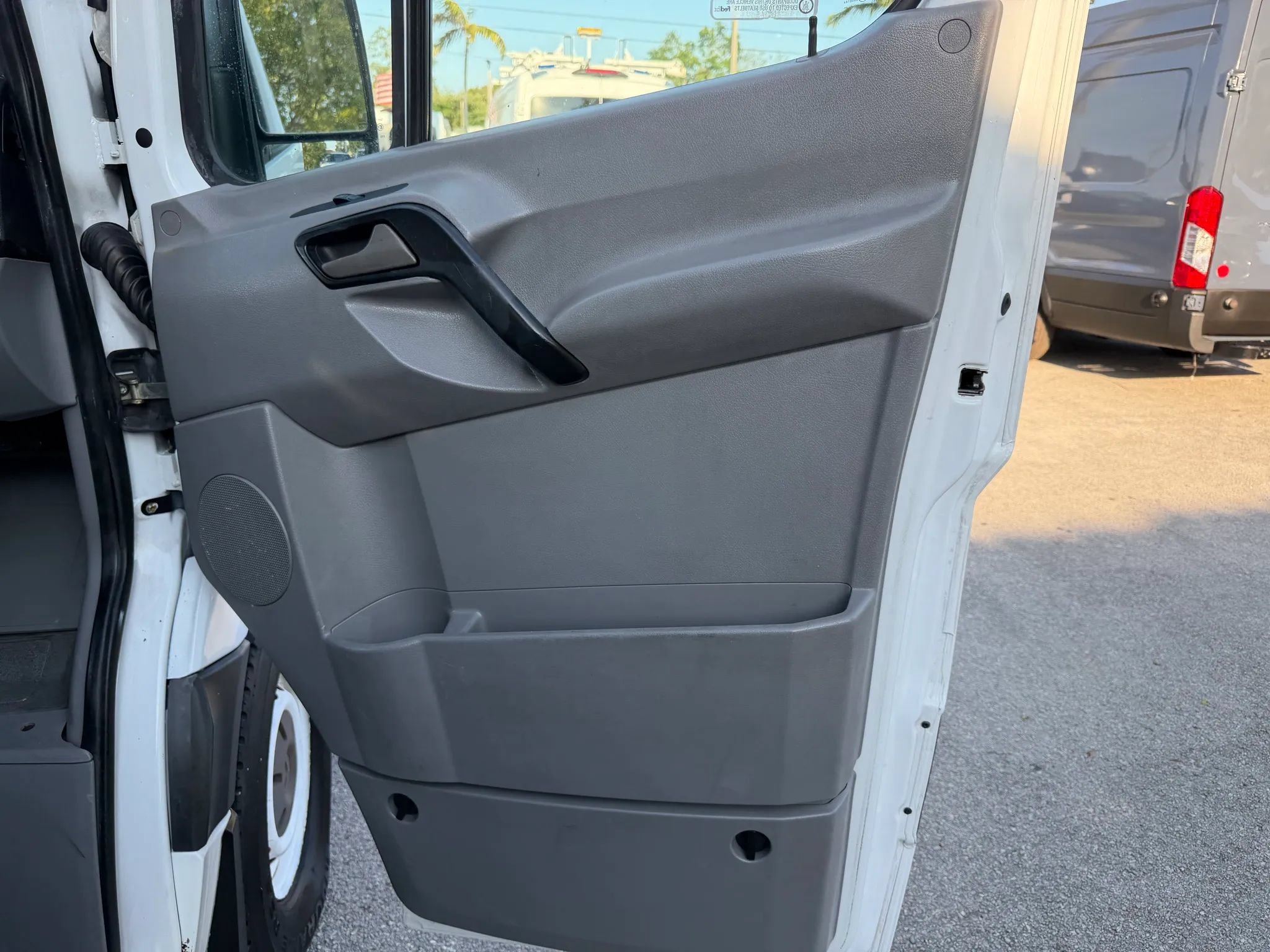 Used 2012 Mercedes-Benz Sprinter 2500 image 18