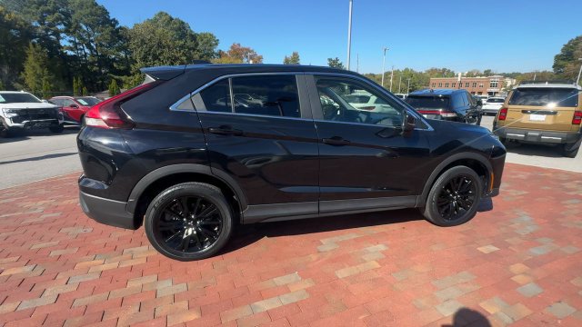 Used 2023 Mitsubishi Eclipse Cross LE AWD/4WD image 3