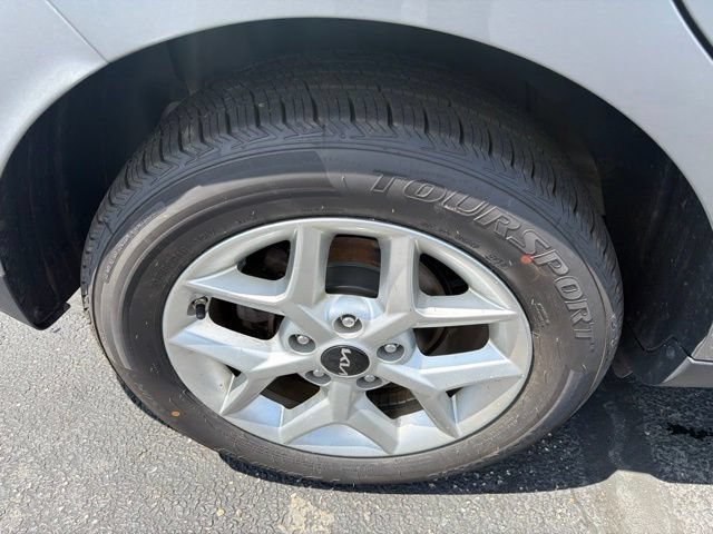 Used 2024 Kia Soul LX w/ Option Group 015 FWD image 25