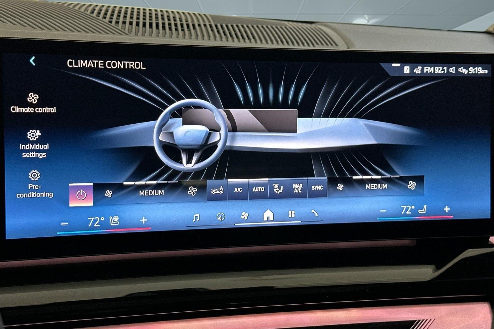 Used 2026 BMW 530i w/ Premium Package RWD image 25