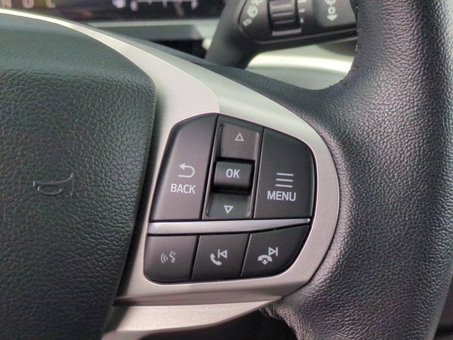 Used 2022 Ford Explorer XLT w/ Equipment Group 202A RWD image 18
