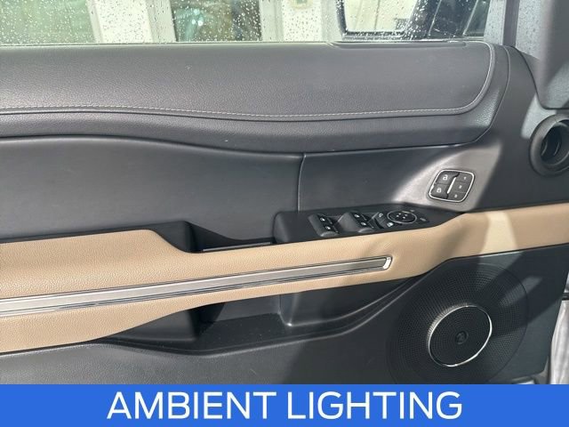Used 2024 Ford Expedition Limited image 21