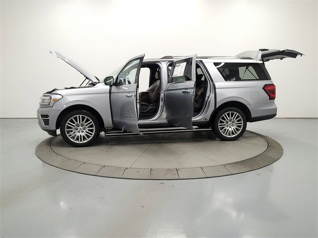 Used 2023 Ford Expedition Max Limited image 12