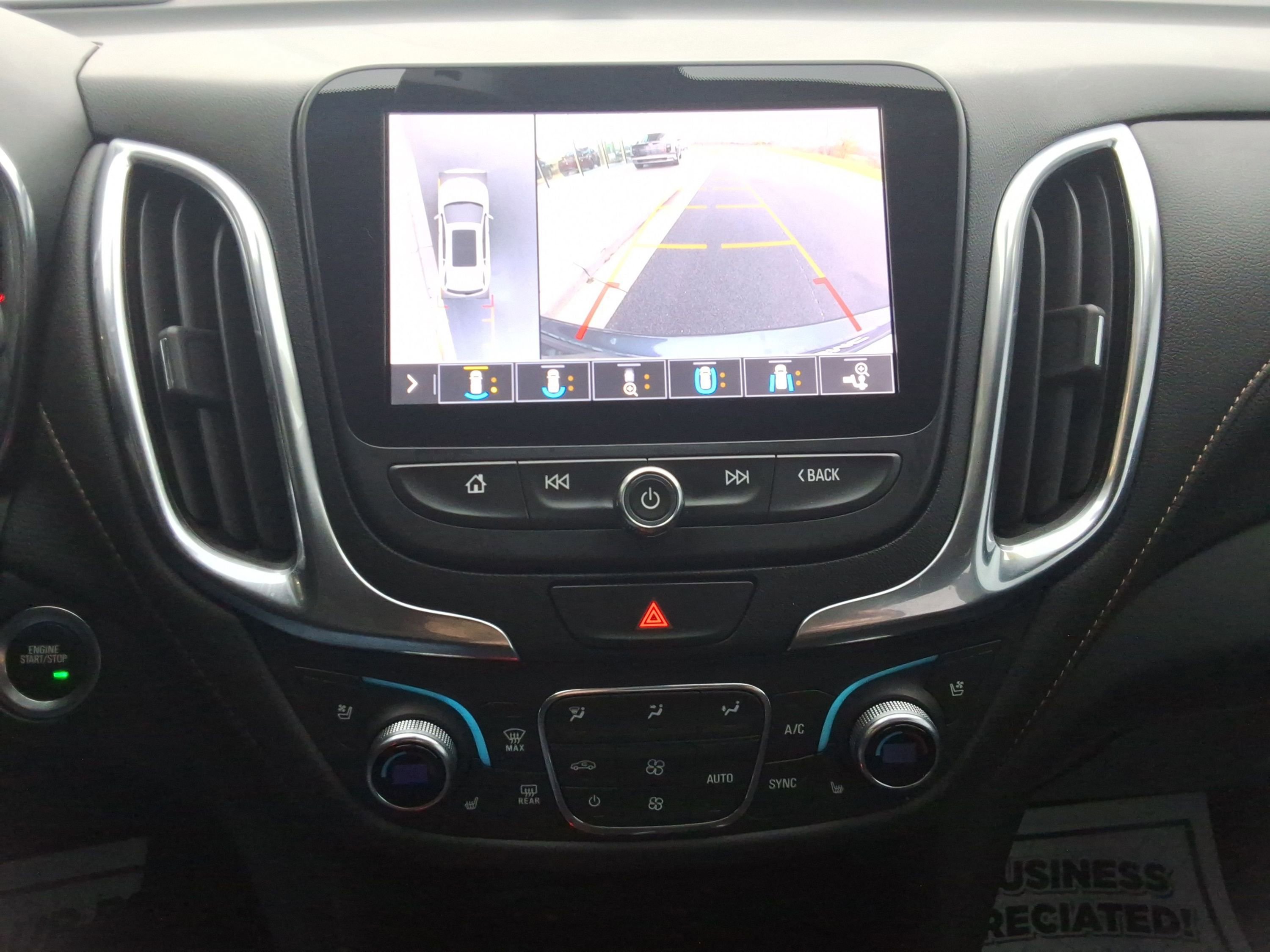 Used 2021 Chevrolet Equinox Premier image 17