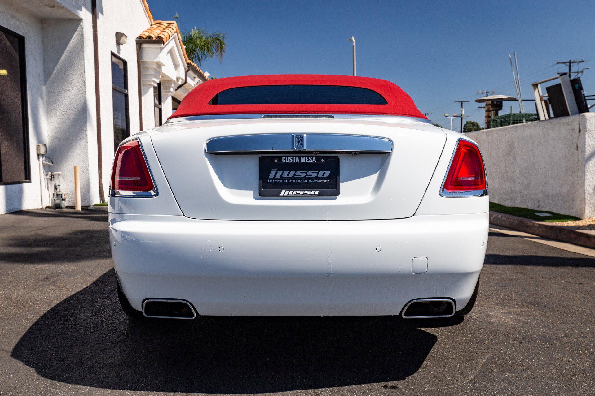 Used 2017 Rolls-Royce Dawn image 21