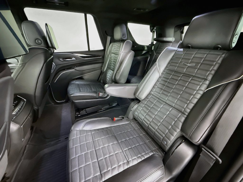 Used 2023 Cadillac Escalade V w/ Heavy-Duty Trailer Package AWD/4WD image 24