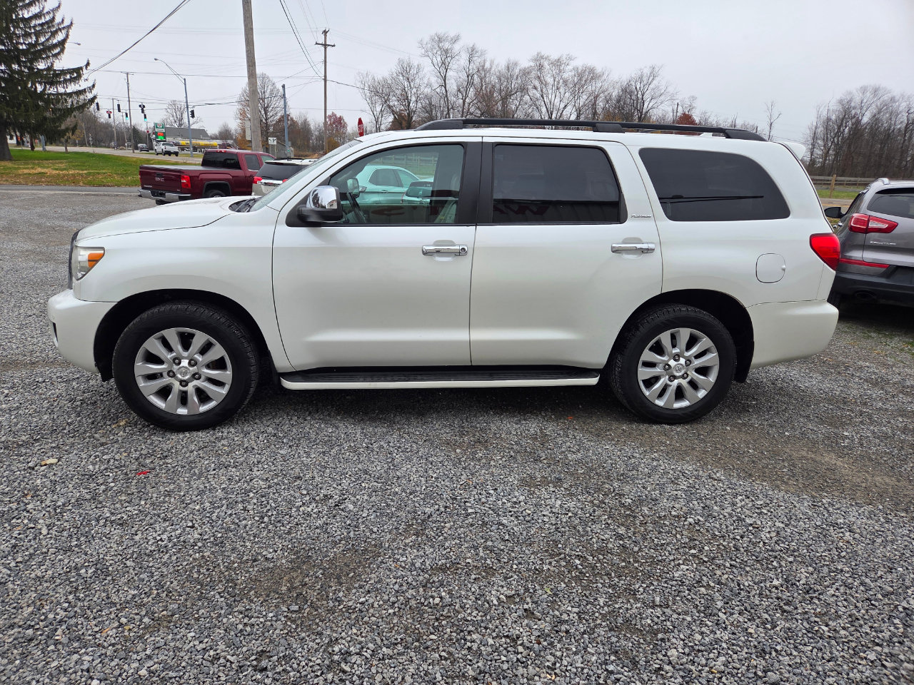 Used 2012 Toyota Sequoia Platinum image 3