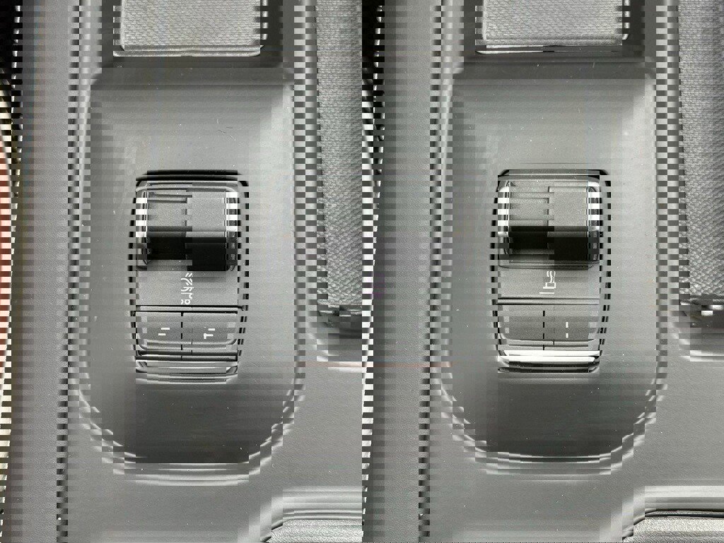 Used 2026 GMC Sierra 2500 Denali Ultimate image 30