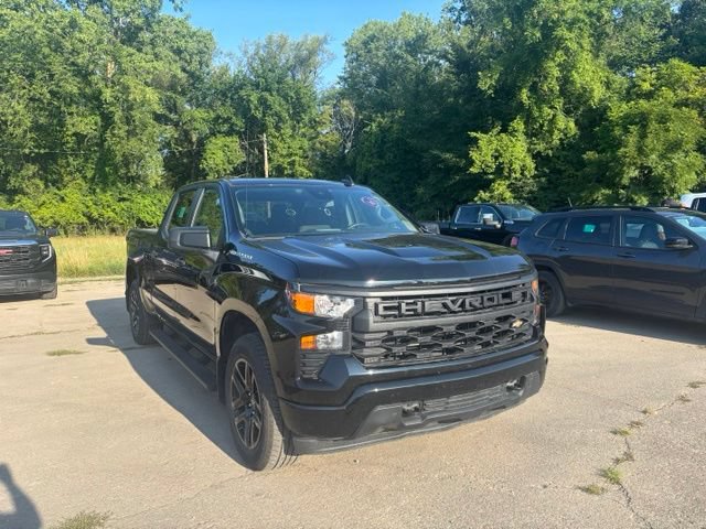 Used 2024 Chevrolet Silverado 1500 Custom AWD/4WD image 3