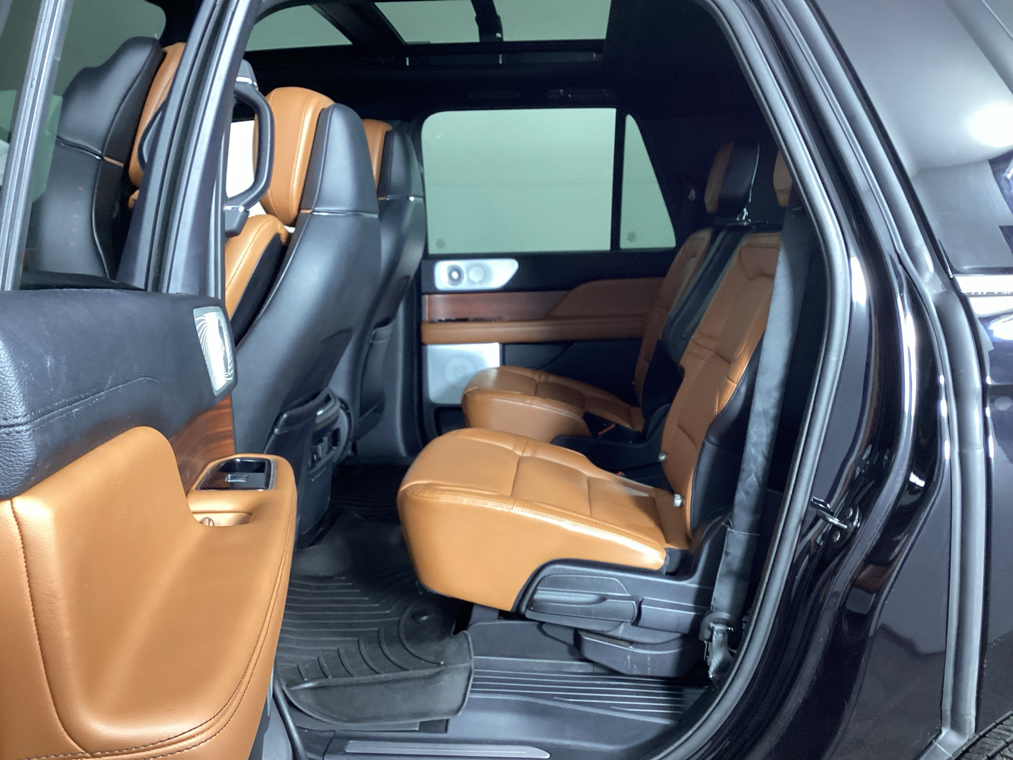Used 2021 Lincoln Navigator L Reserve AWD/4WD image 14